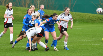 2024-2025 v Fulham away 0-0 midfield battle.jpg