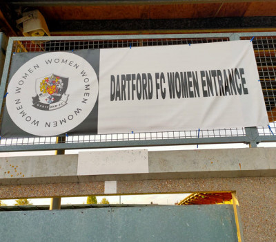New_entrance sign close-up.jpg