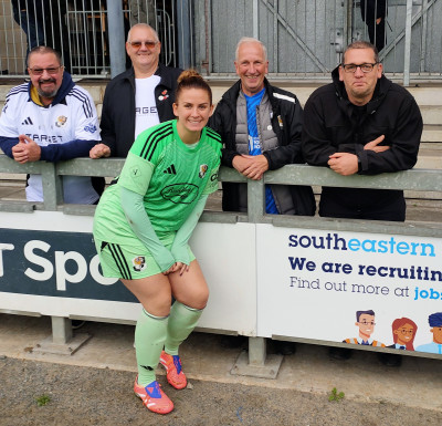 2025-26 v Benfica Jade with K,T,L & Steve.jpg